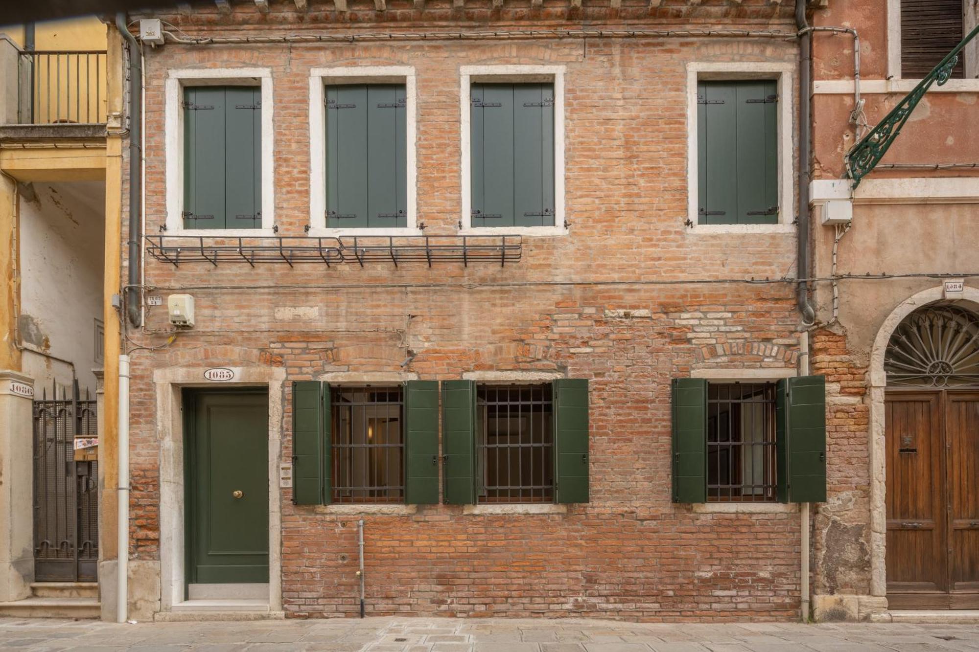 San Giacomo Dall'Orio Garden Apartment R&R ヴェネツィア エクステリア 写真