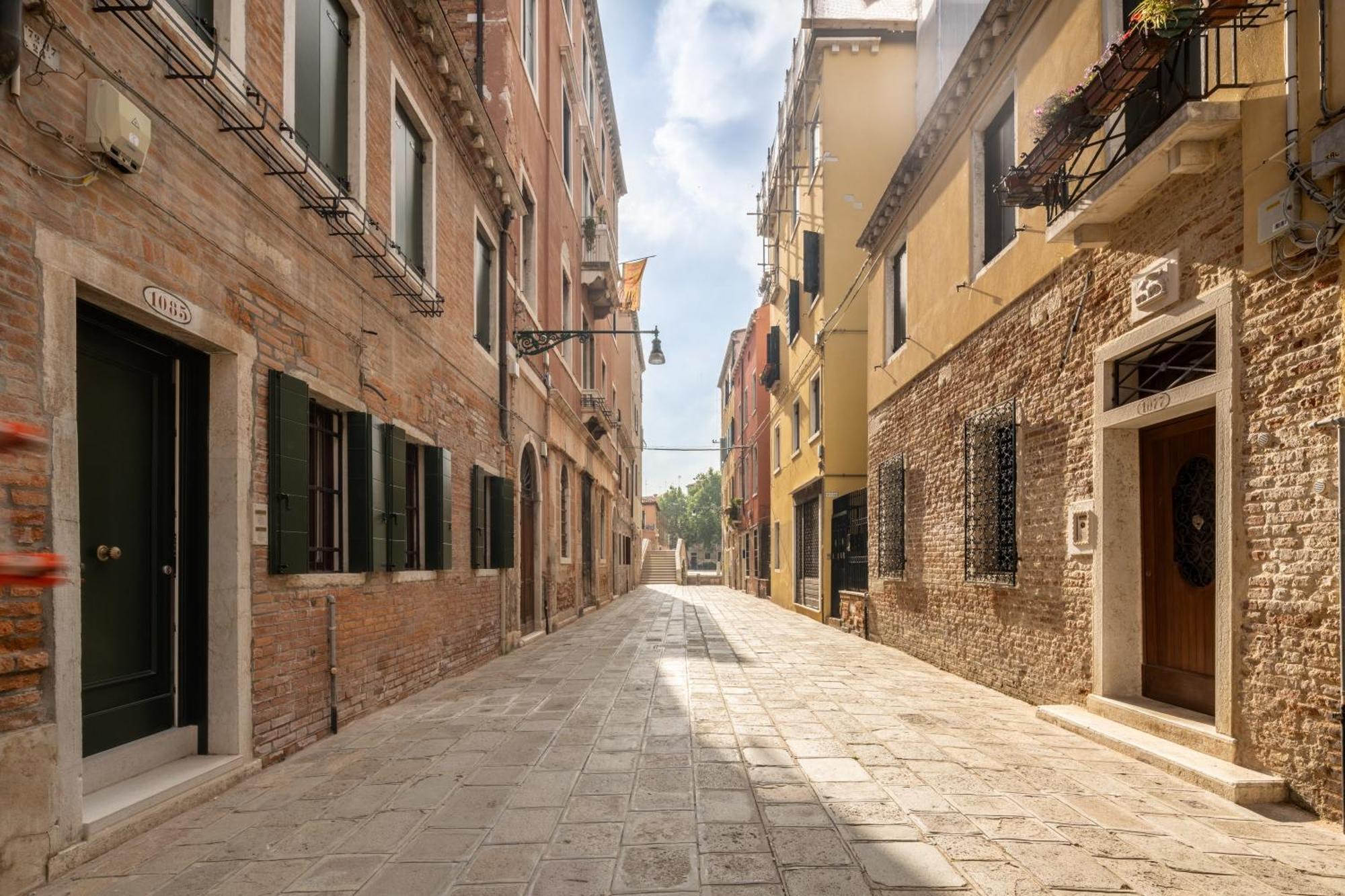 San Giacomo Dall'Orio Garden Apartment R&R ヴェネツィア エクステリア 写真